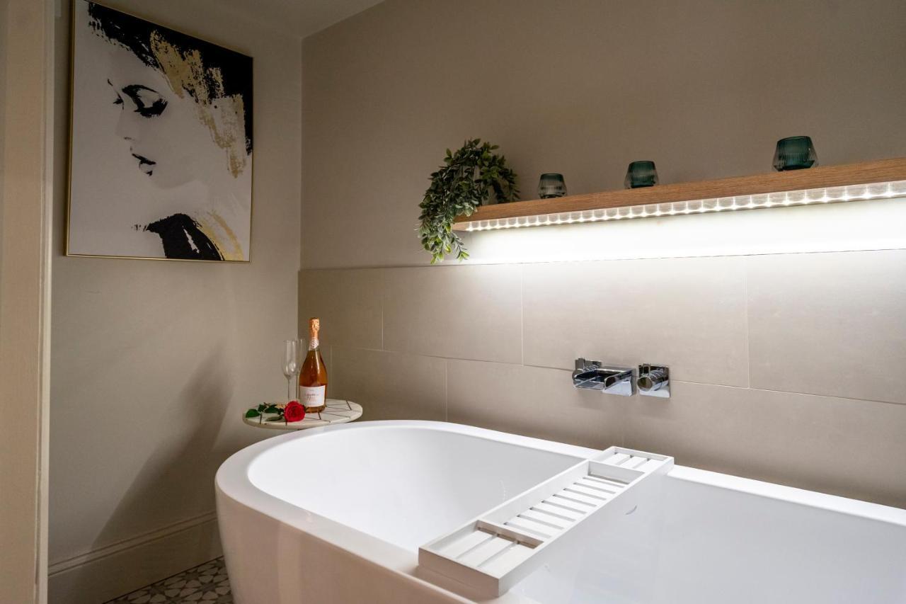 The Retreat At Dukes Townhouse Apartment York Exterior photo